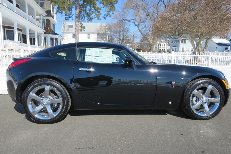 Illustration for article titled For $49,000, Does This 2009 Pontiac Solstice GXP Prove Patience Is A Virtue?
